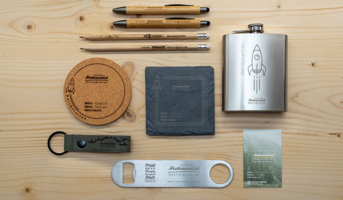 Merchandise, Give-Aways